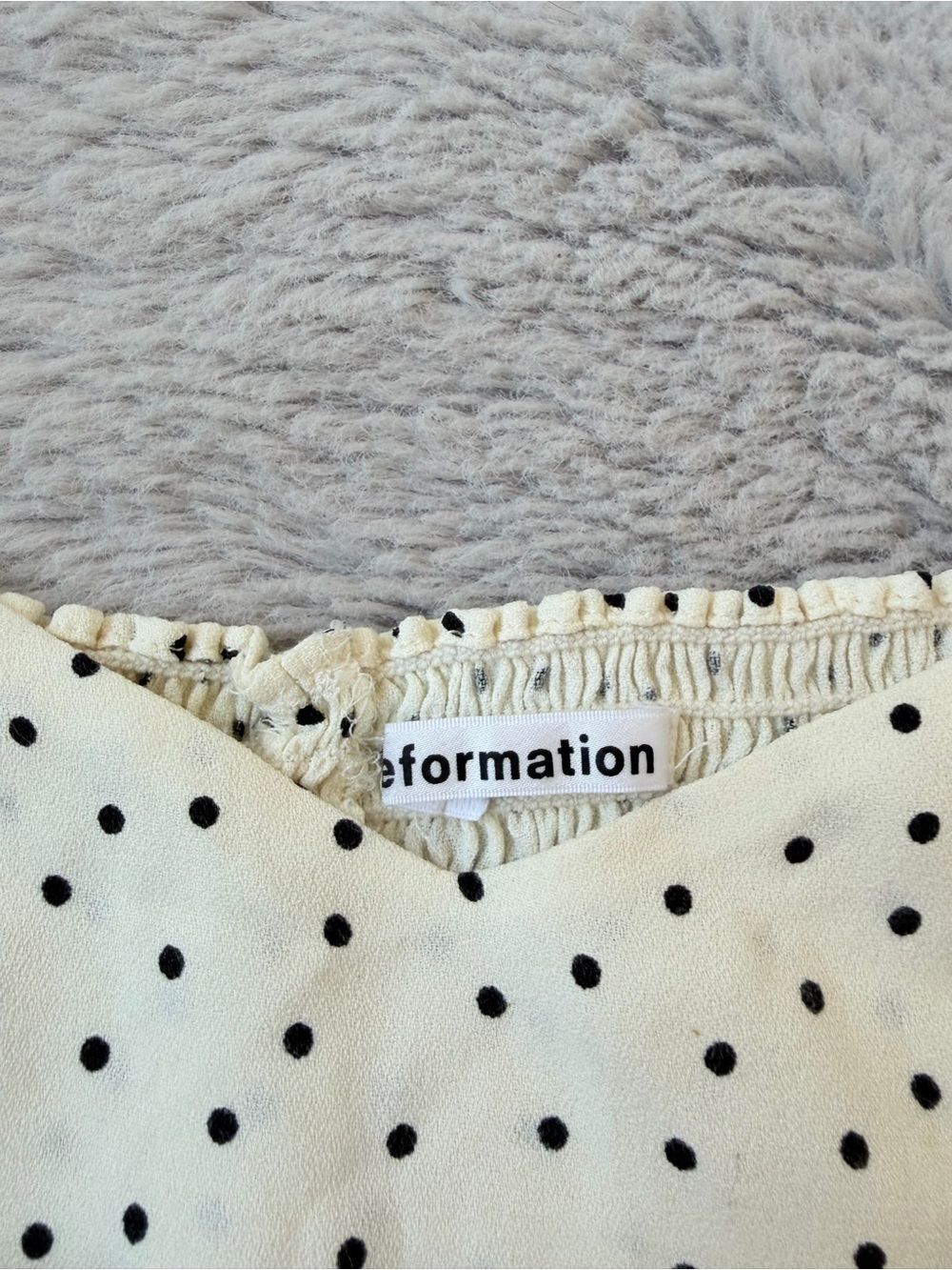REFORMATION Nina Blouse Polka Dot Puff Sleeve Womens Top Size 4 Ivory Black - Picture 7 of 10
